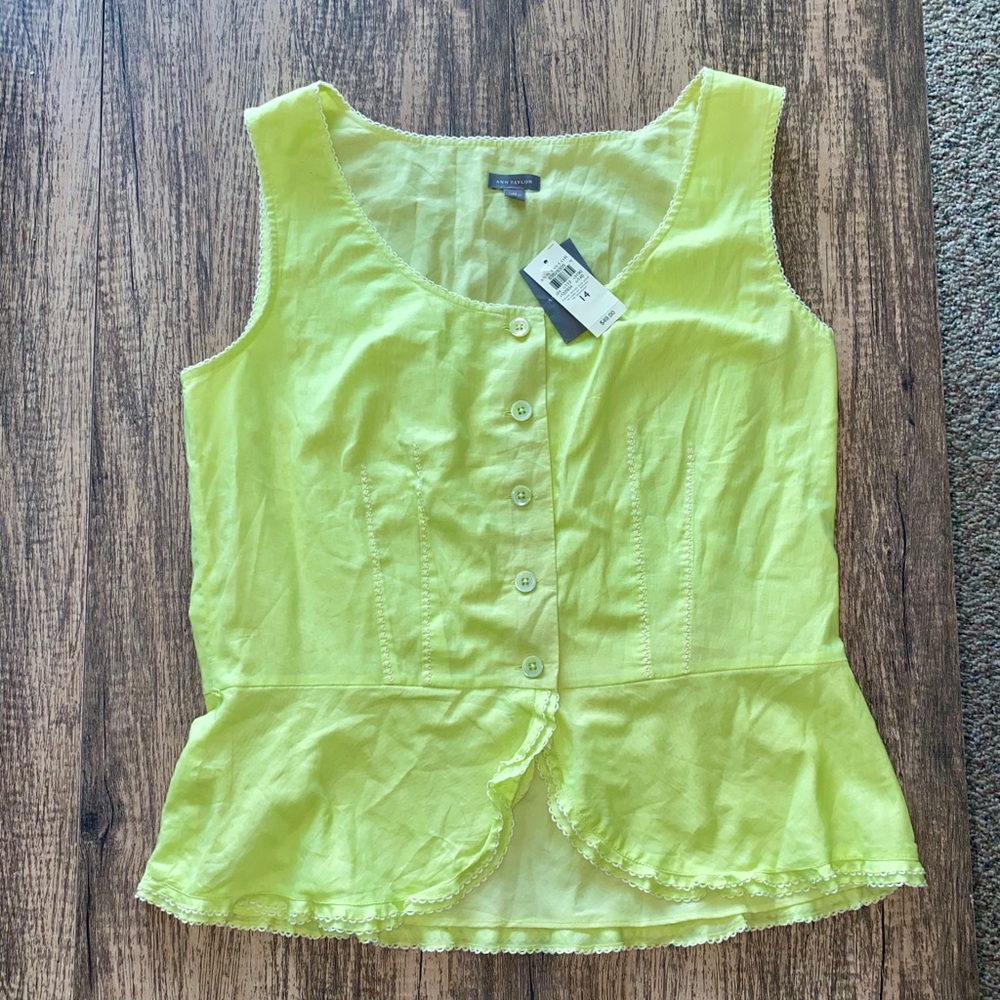 ANN TAYLOR BUTTON UP TOP